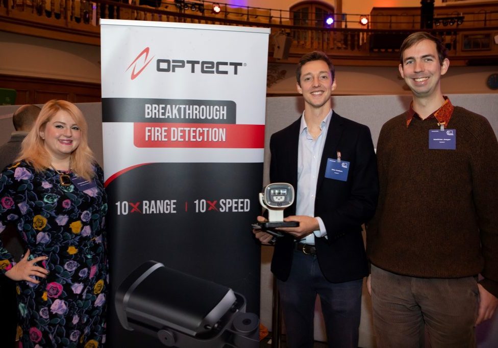Kim and Optect at Invest 2022-lo res Kim and Optect at Invest 2022