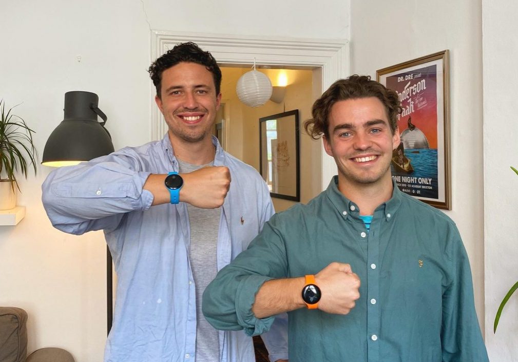Ronan Finnegan and Harry Kimberley Bowen-cropped Ronan Finnegan and Harry Kimberley Bowen wearing SpaceBands