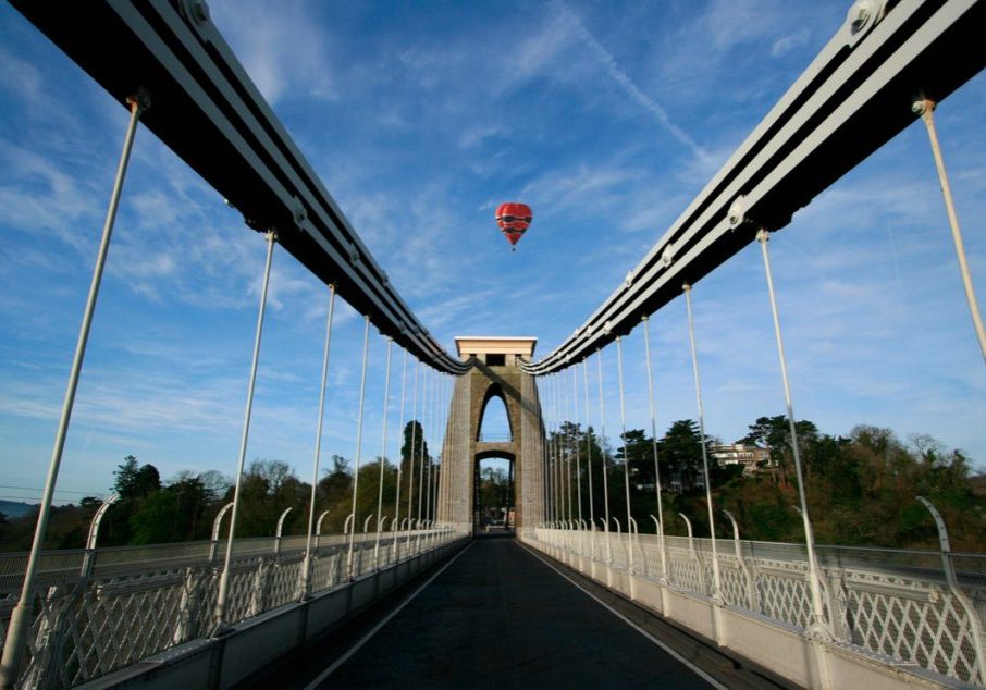 Hot air balloon over Clifton Suspension Bridge