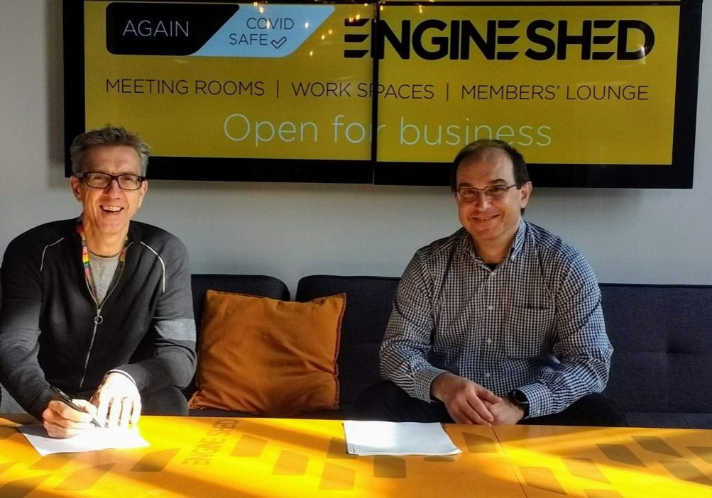 Zeetta Networks signing office space contract at SETsquared Bristol